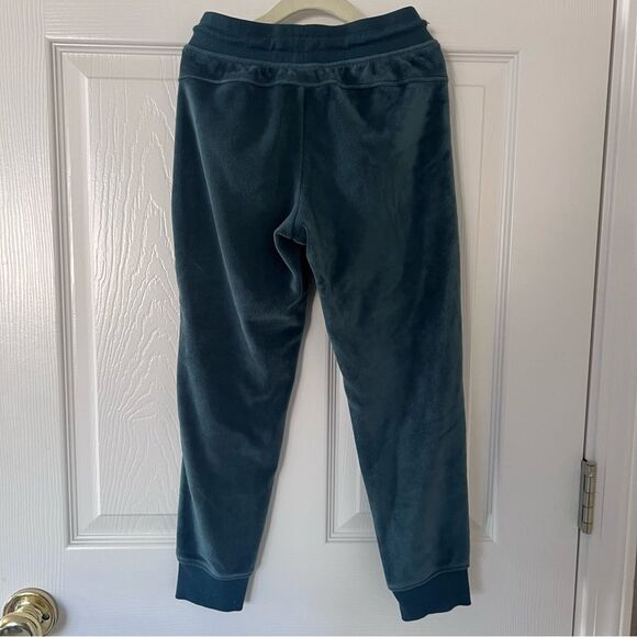 All in Motion Kids Green Velour Hoodie and Pants Set 6/6x EUC - Picture 7 of 9